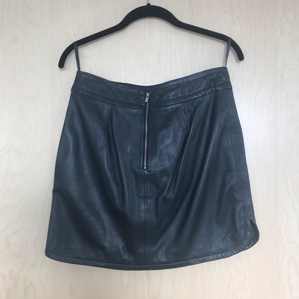 NWT Banana Republic leather mini skirt, navy blue - Picture 4 of 7